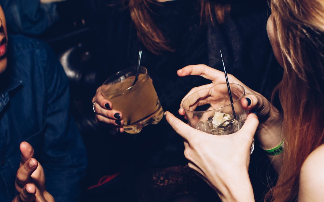 How to understand alcohol and your menstrual cycle